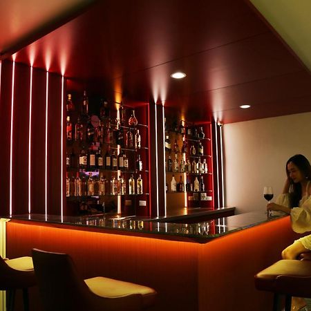 Sr Boutique Hotel Тхахек Екстериор снимка